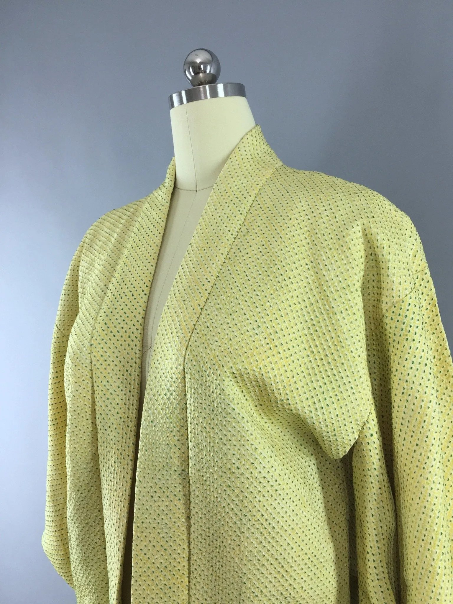 1960s Vintage Silk Haori Kimono Cardigan Jacket in Yellow and Green Shibori