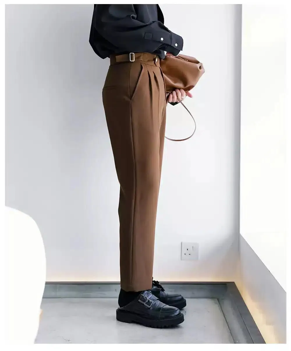 Chuan Buttoned Waist Cropped Pants