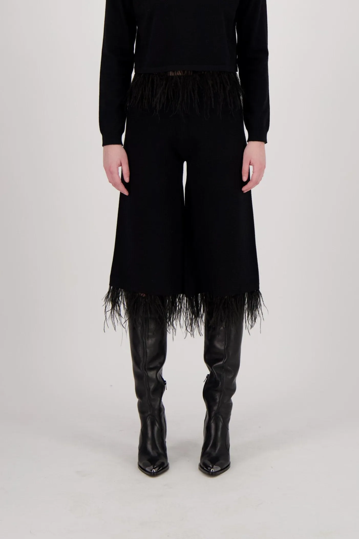 Feather Hem Wide Leg Knit Pant