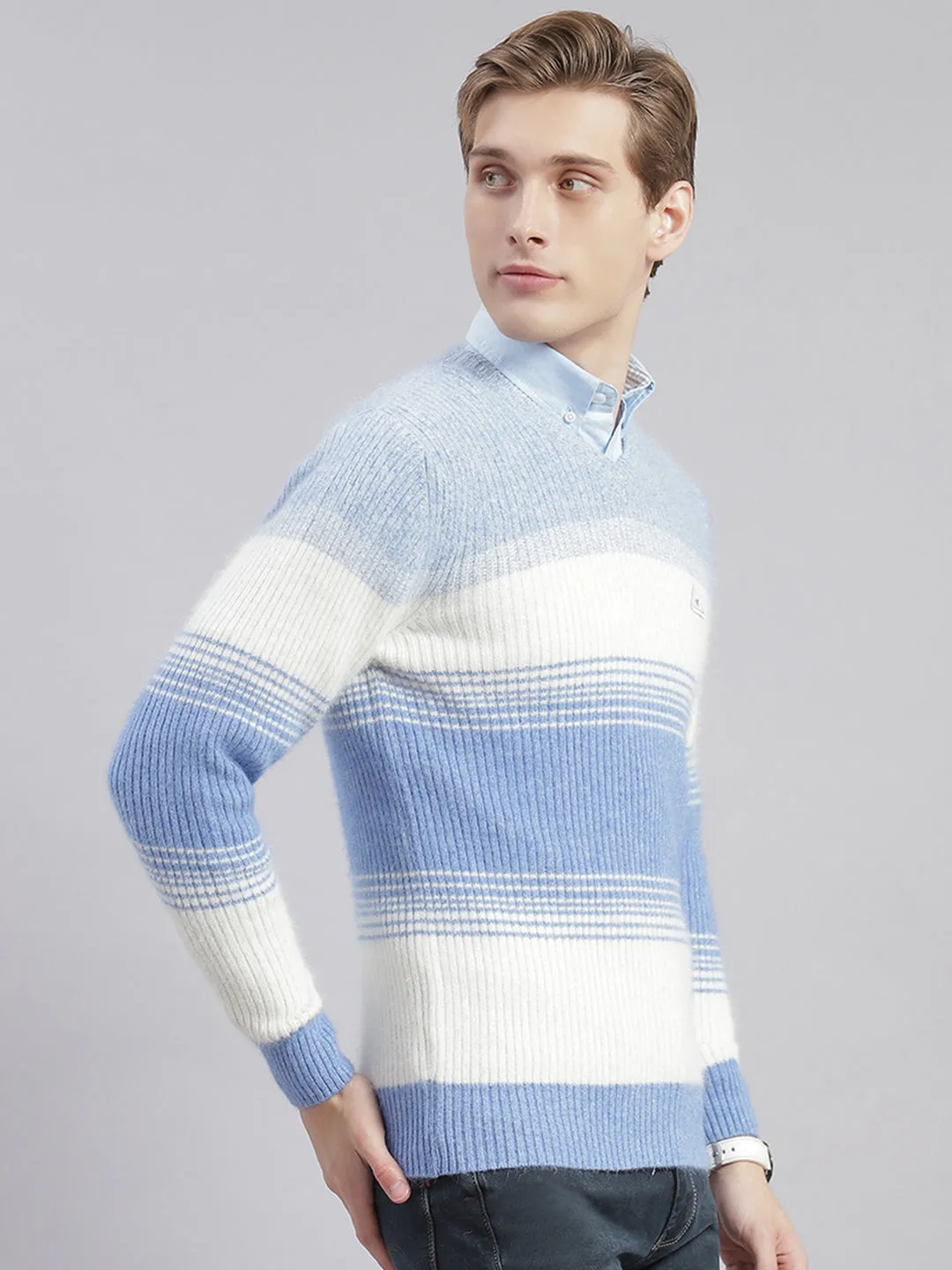 Men Blue Stripe V Neck Full Sleeve Sweaters/Pullovers