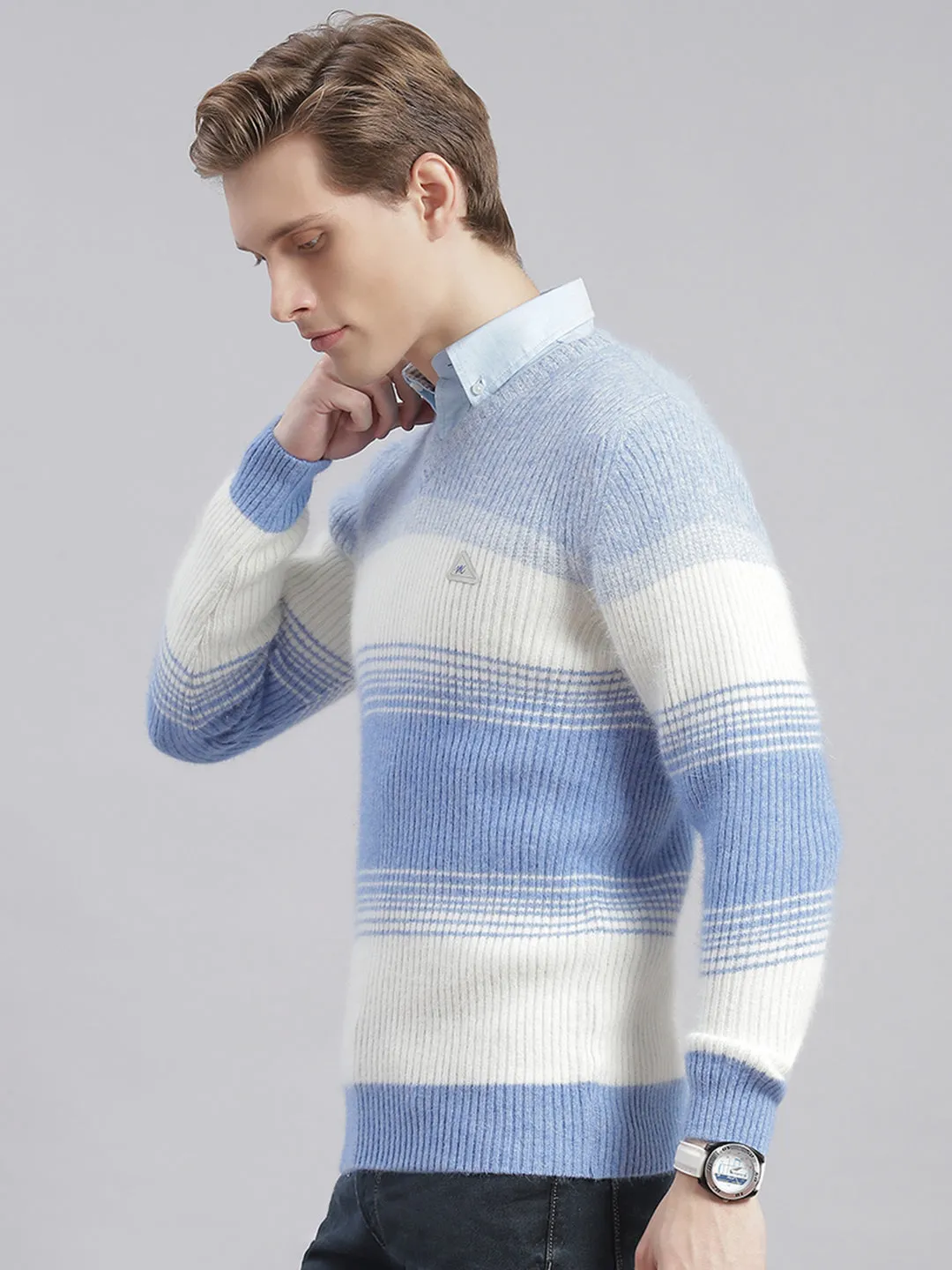 Men Blue Stripe V Neck Full Sleeve Sweaters/Pullovers