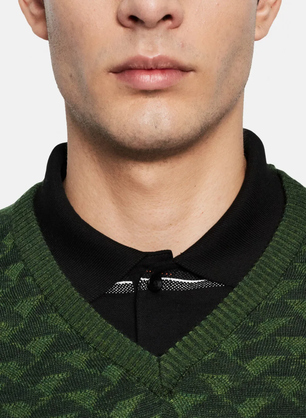 Men Green & Black Solid Pullover