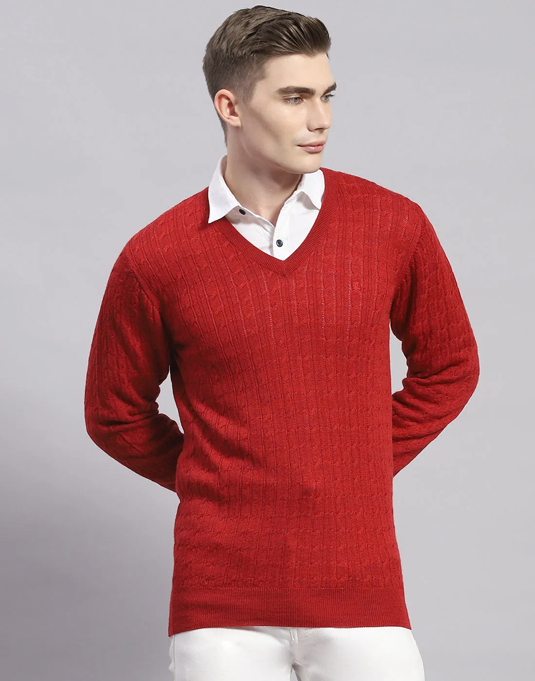 Men Red Solid V Neck Full Sleeve Pullover